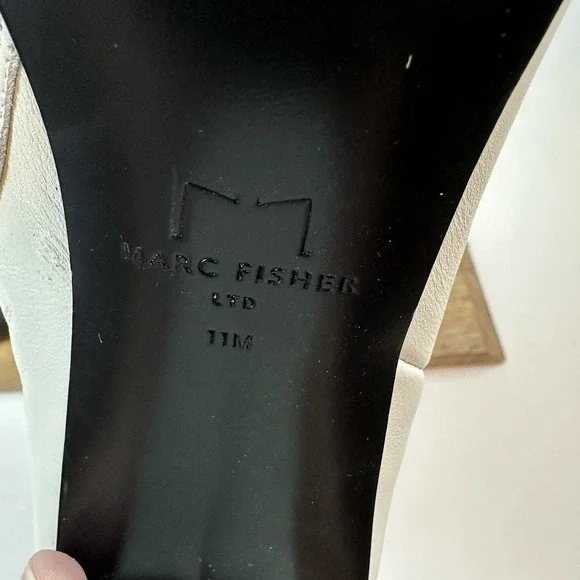 New Womens Marc Fisher LTD Codyy White Leather Flared Heel Ankle Boots Size 11 M - Picture 8 of 10